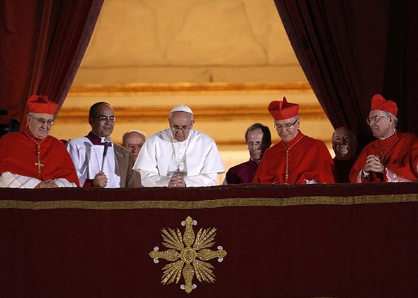 O. Dariusz Kowalczyk: kobiety mogłyby wybierać papieża. Kardynałki? Czemu nie