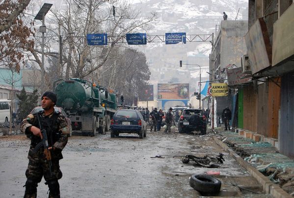 Zamachowcy samobójcy zaatakowali agencję wywiadu w Afganistanie