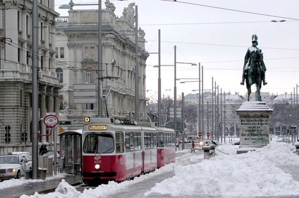 Austria: tureckie centrum kultury zaatakowane koktajlami Mołotowa