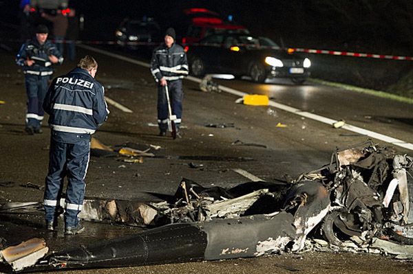 Śmigłowiec spadł na autostradę A6 w Niemczech. Zginął pilot