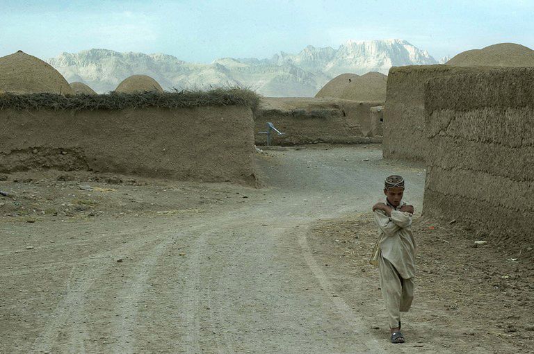 Afganistan: czterech policjantów i dwóch cywilów zginęło w nalocie NATO