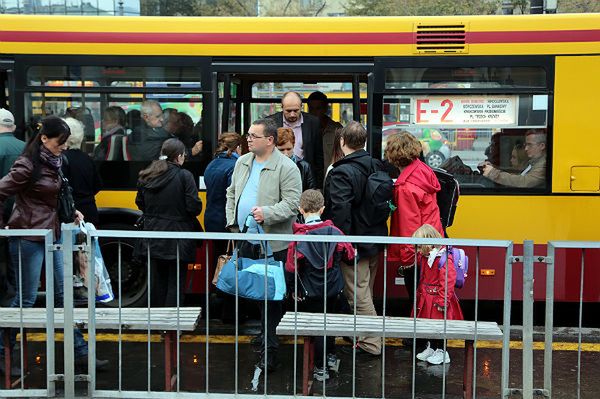 Święto Niepodległości. W weekend duże utrudnienia w ruchu w Warszawie