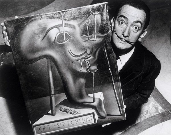 Salvador Dali oszukał Yoko Ono, sprzedał jej cudzy włos z wąsów