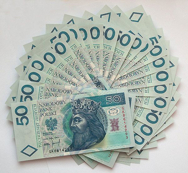 Zrabował z banku... imitację banknotów