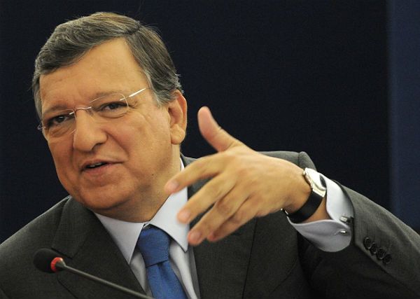 Barroso dzwonił do Putina; potępia wejście rosyjskich wojsk na Ukrainę