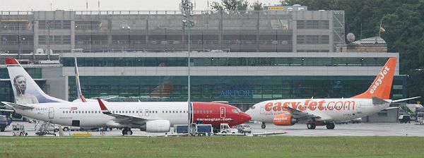 Samolot z uszkodzonym podwoziem wylądował na lotnisku Kraków-Balice