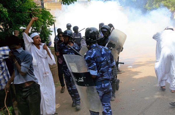 Sudan: protestujący podpalili ambasadę Niemiec