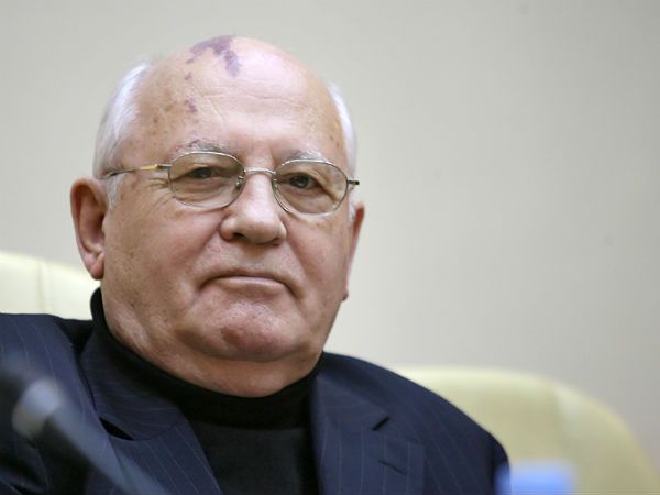 Gorbaczow wzywa do uniknięcia nowej zimnej wojny w związku z Krymem