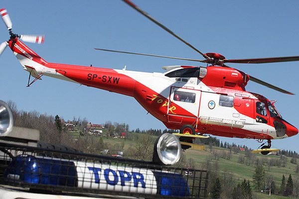 Wypadek w Tatrach. Taternik spadł kilka metrów w dół