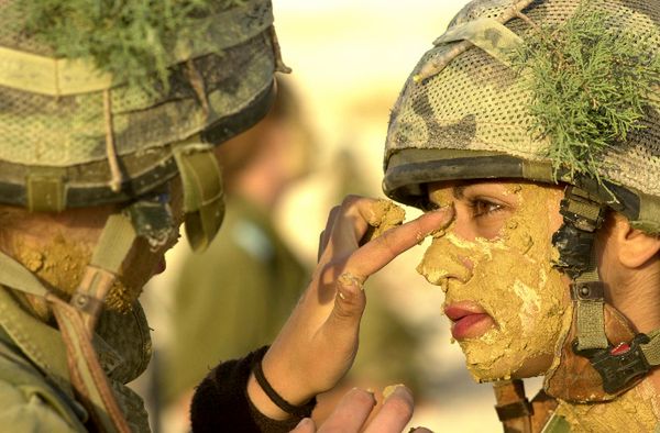 Kobiety w wojsku - jak torowały sobie miejsce w żołnierskich szeregach