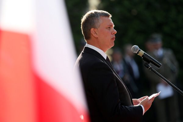 Minister obrony narodowej Tomasz Siemoniak odznaczył zasłużonych żołnierzy