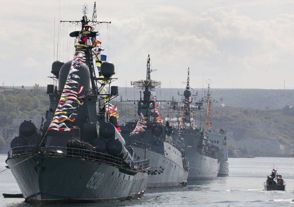 Rosja wysłała trzy okręty z piechotą morską do Syrii