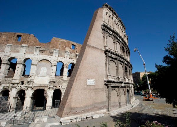 Eksperci alarmują: Koloseum się przechyla