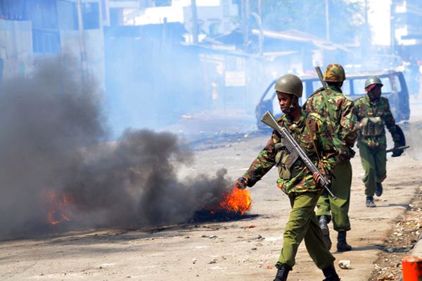 Kenia: rozruchy po zabójstwie radykalnego imama sparaliżowały Mombasę
