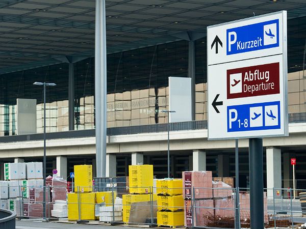 Nowe berlińskie lotnisko będzie otwarte pod koniec 2013 r.