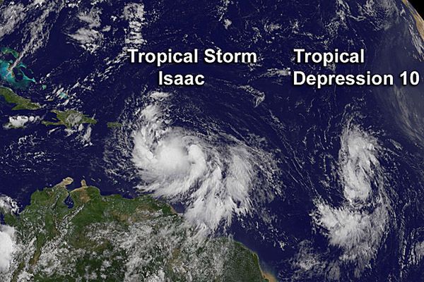 Sztorm tropikalny Isaac dotarł na Karaiby i zagraża Florydzie
