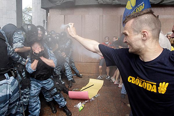 Starcia między milicją a opozycją w Kijowie