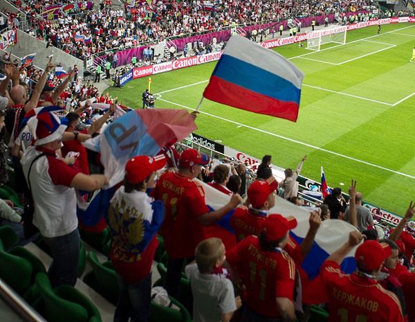 Smoleńscy kibice nie przyniosą na warszawski stadion swojej flagi