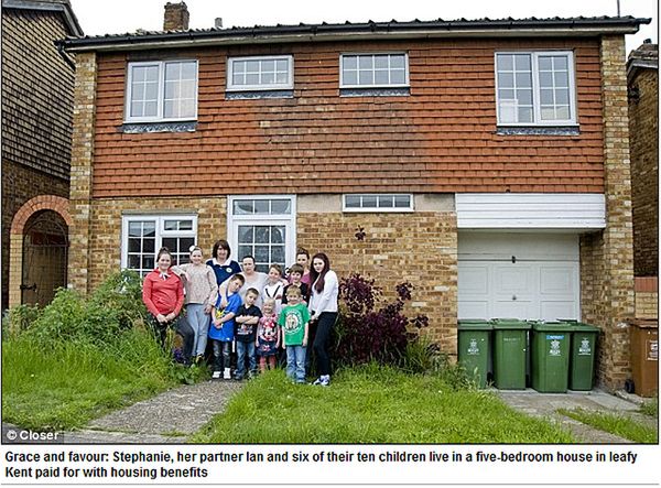 W.Brytania: rodzina dostaje 50 tys funtów zasiłku na dzieci