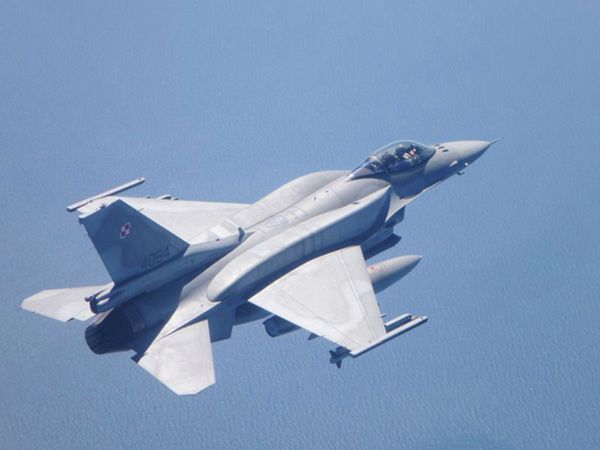 Polskie F-16 biorą udział w ćwiczeniach nad Alaską