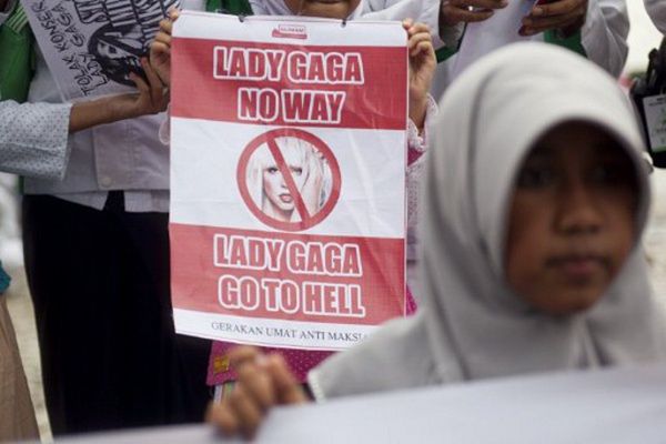 Lady Gaga nie wystąpi w Indonezji po protestach islamistów