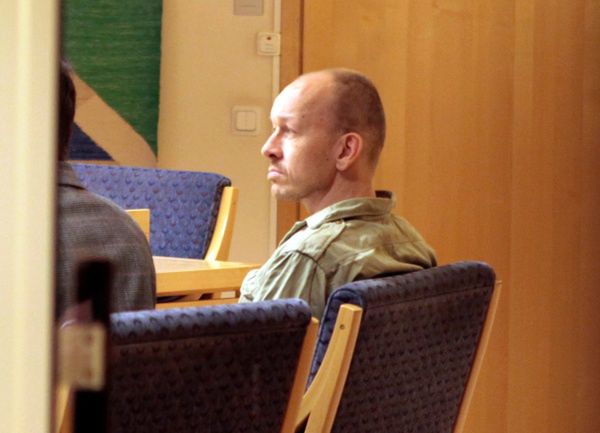 Szwecja: oskarżony porównywany do Breivika nie przyznaje się do winy