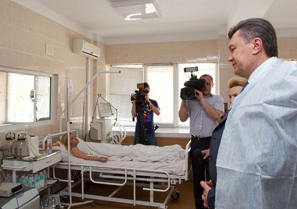 Janukowycz: 2 mln hrywien za wskazanie sprawców zamachów