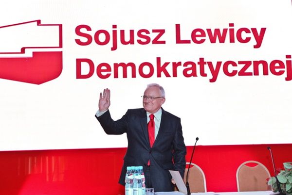 Leszek Miller wybrany na przewodniczącego SLD