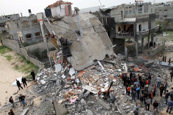 Izrael i bojownicy ze Strefy Gazy zawieszają broń