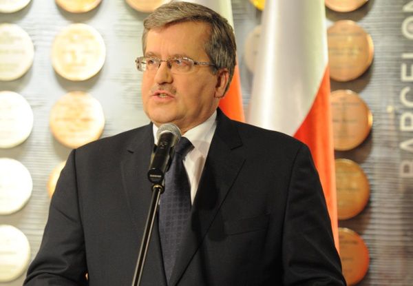 Prezydent odpowiada Kaczyńskiemu: obejmę patronat!
