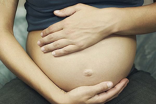 "Rzeczpospolita": Kupują w sieci dowody na ciążę