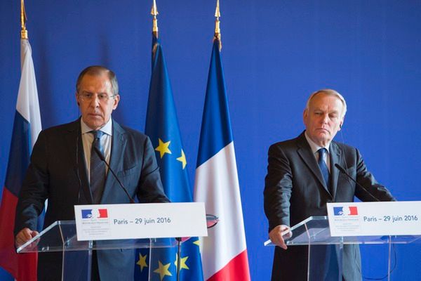 Jean-Marc Ayrault: szczyt NATO nie powinien być szczytem konfrontacji wobec Moskwy