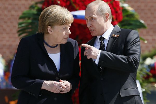 Niemiecka prasa alarmuje. Putin zaostrza konflikt w Donbasie, Merkel musi działać