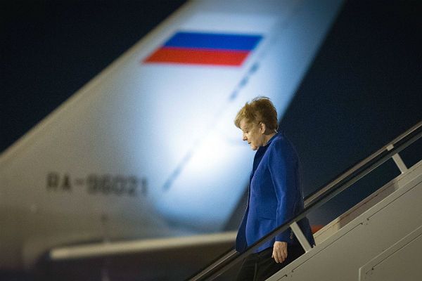Merkel zarzuca Putinowi destabilizację Europy Wschodniej