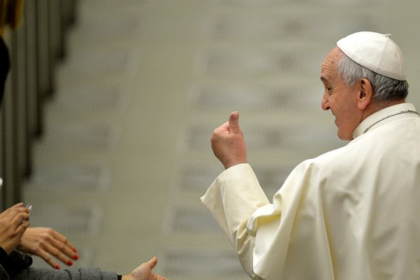 "Papież wie, co mówi krytykując biskupów"
