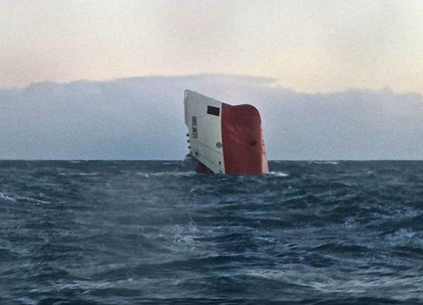 Szkoccy politycy krytykują akcję ratunkową statku "Cemfjord"