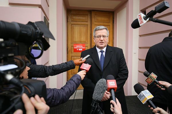 Skandal z PKW. Bronisław Komorowski chce wyjaśnień