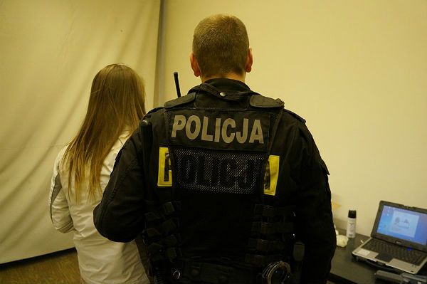 Sześć par majtek w zamian za wolność - próba przekupstwa policjantów z Chorzowa