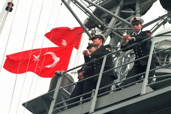 Cypr oskarża Turcję o "prowokację". Okręty wojenne 20 mil morskich od wybrzeża wyspy