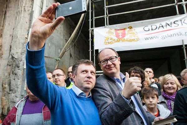 Gdańsk finansuje kampanię Adamowicza? Prokuratura bada sprawę