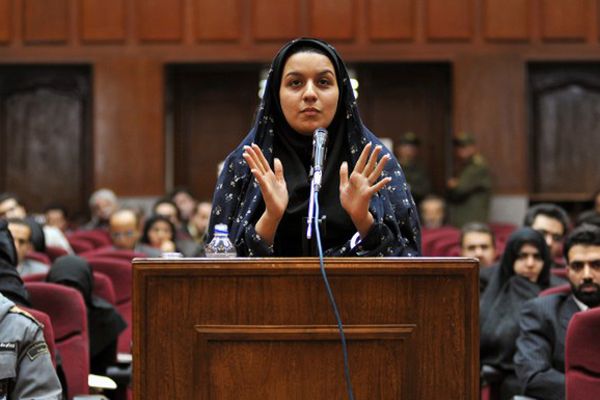 Broniąc się przed gwałtem, ugodziła napastnika nożem. Sąd w Iranie skazał ją na karę śmierci