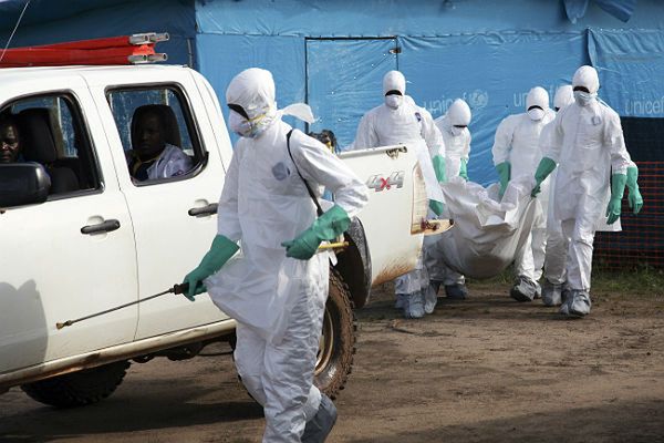 Amerykański lekarz zmarł na gorączkę krwotoczną Ebola