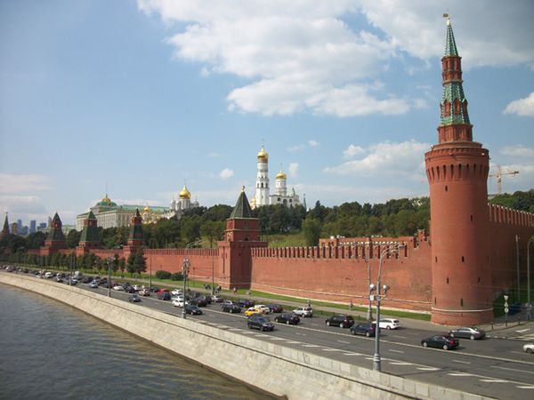 Rosja oburzona sprofanowaniem pomnika w Warszawie. Żąda wykrycia i ukarania sprawców