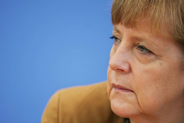 Angela Merkel poparła interwencję wojskową USA w Iraku