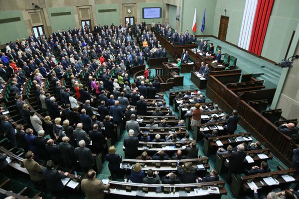 Sejm odrzucił poselski projekt ws. edukacji seksualnej w szkołach
