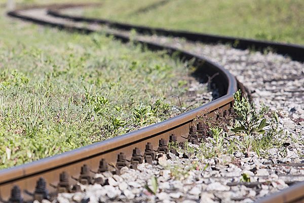 Po wykolejeniu cystern zablokowana linia kolejowa na Mazurach