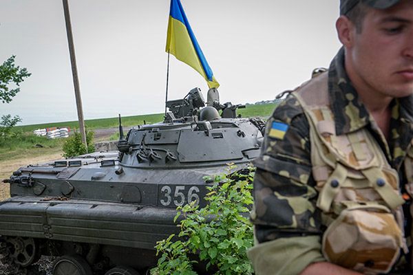 Wojna na Ukrainie. W "republice ługańskiej" o krok od ogłoszenia stanu wojennego