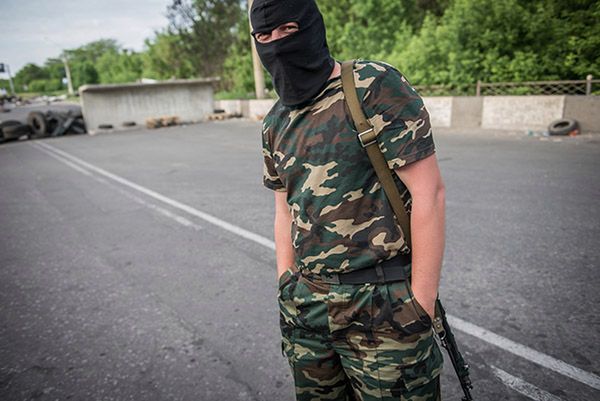 Ukraiński wywiad: Rosja wysyła czołgi separatystom
