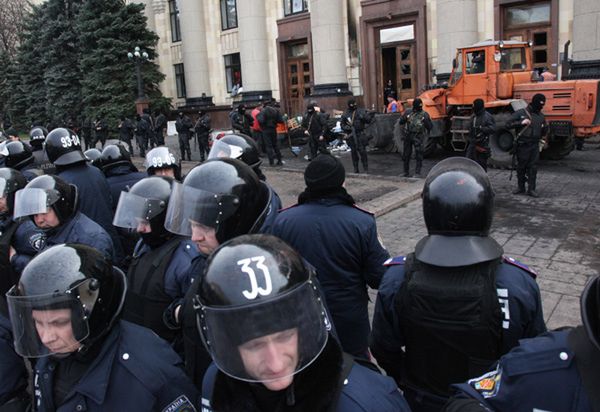 Separatyści w Ługańsku przygotowują obronę przed siłami MSW