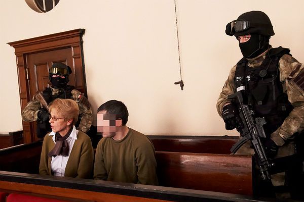 Rosjanin, podejrzany o potrójne zabójstwo, przebywał w Polsce legalnie